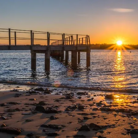 Prázdninový dům Maison Cosy & Jardin Prive Plages A 5 Min